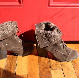 Heeled Brown Suede Boots